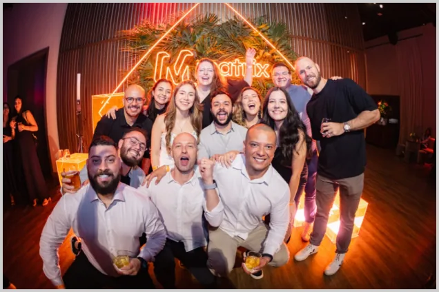 Equipe da Matrix Energia reunida em evento interno
